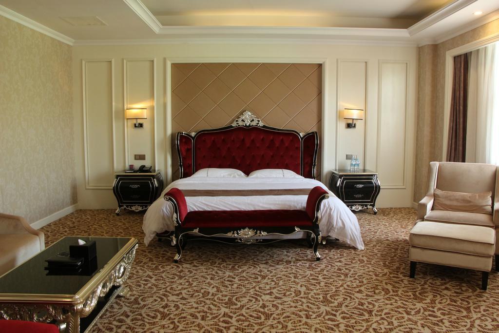 Zhuhai Rongfeng Hotel Exterior photo